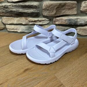 Teva strappy sporty sandals